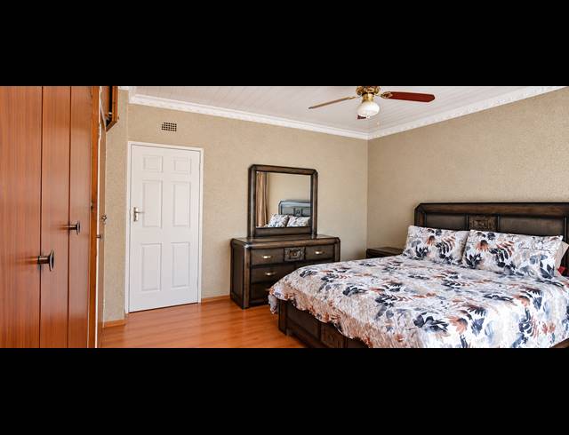 3 BEDROOM TOWNHOUSE FOR SALE IN THREE RIVERS